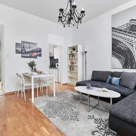 Rynek The Heart Of The City By Renters